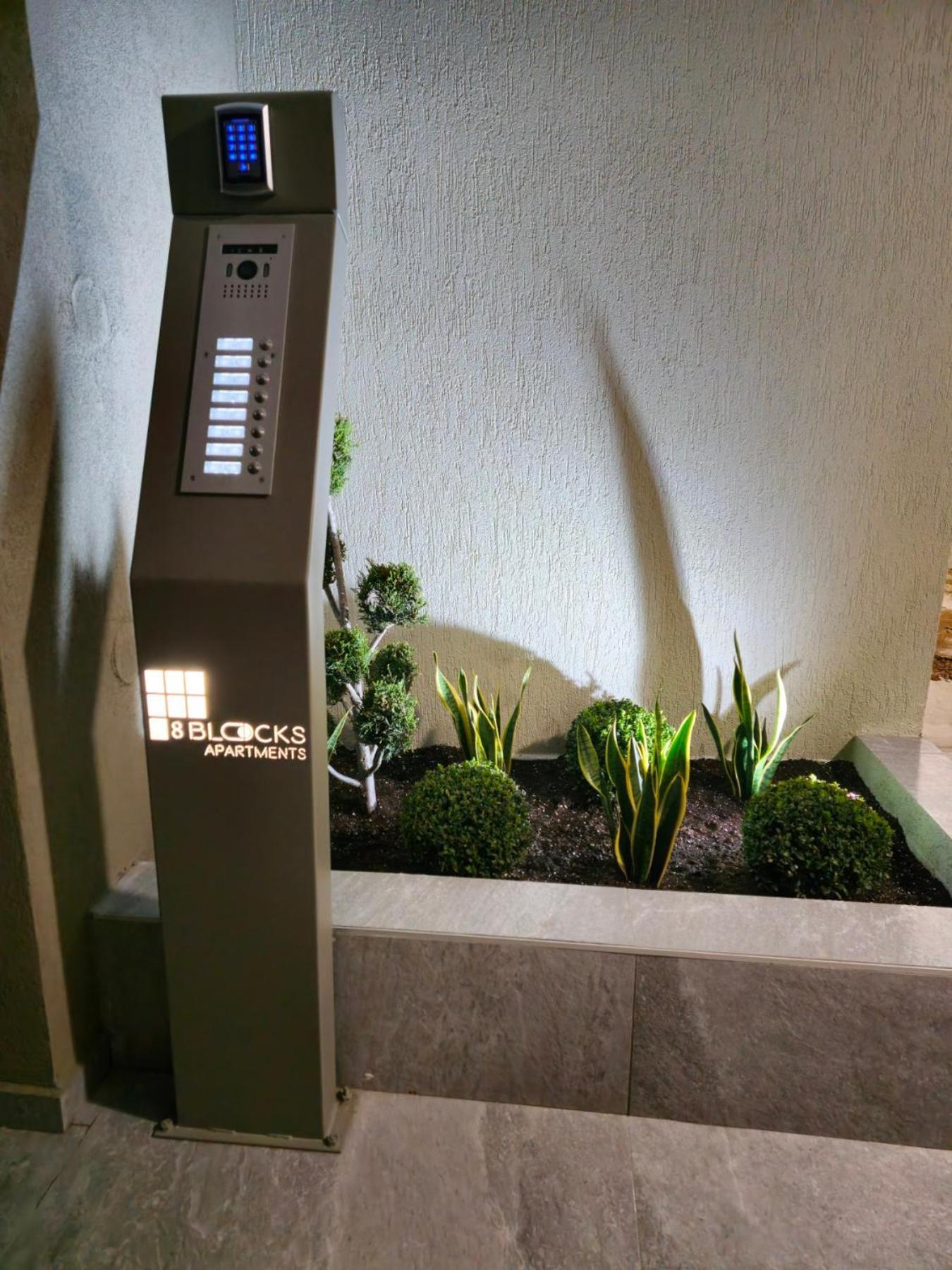 8 Blocks Apartments أليكسانثيربوليس المظهر الخارجي الصورة